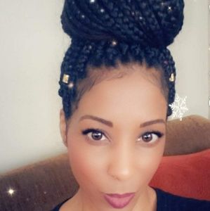 Meet your Posher, Asha